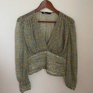 Zara PRINTED SHIRT WITH METALLIC THREAD V-neck shirt with long sleeves and tonal